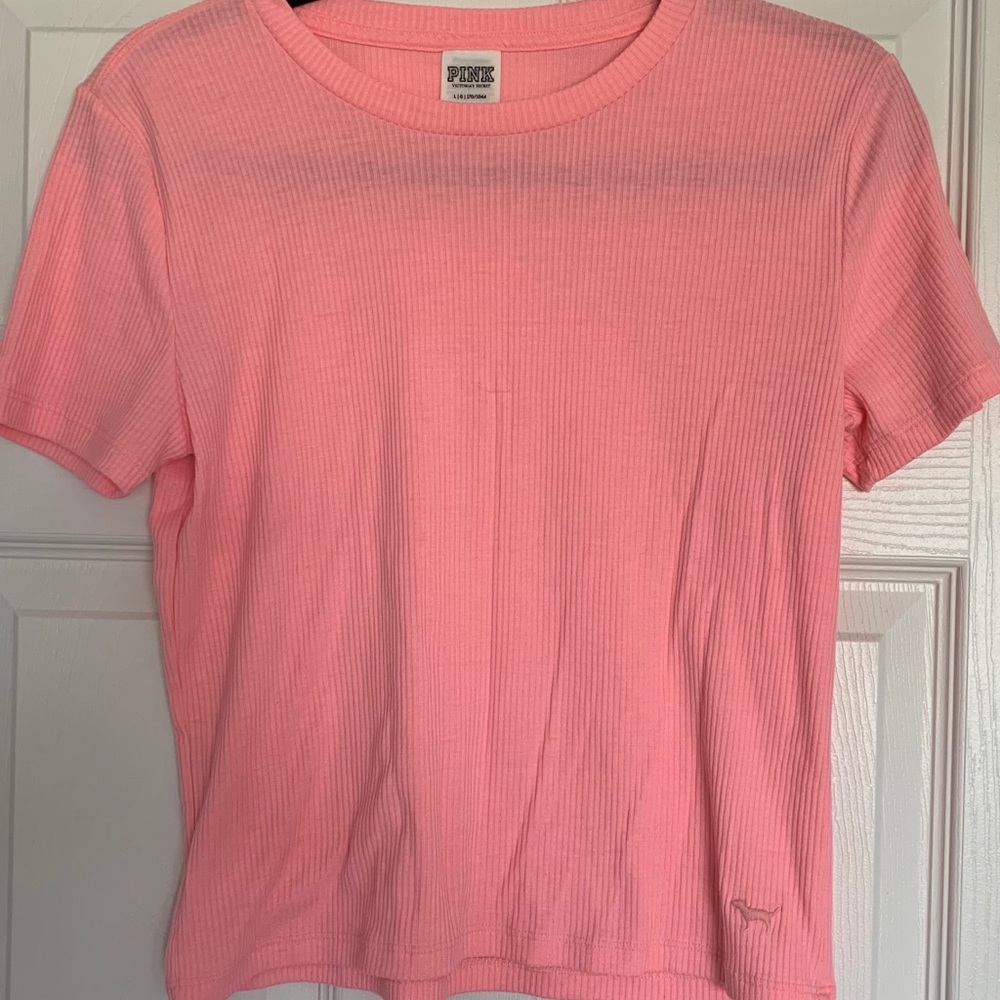 Victoria’s Secret Pink coral ribbed shirt